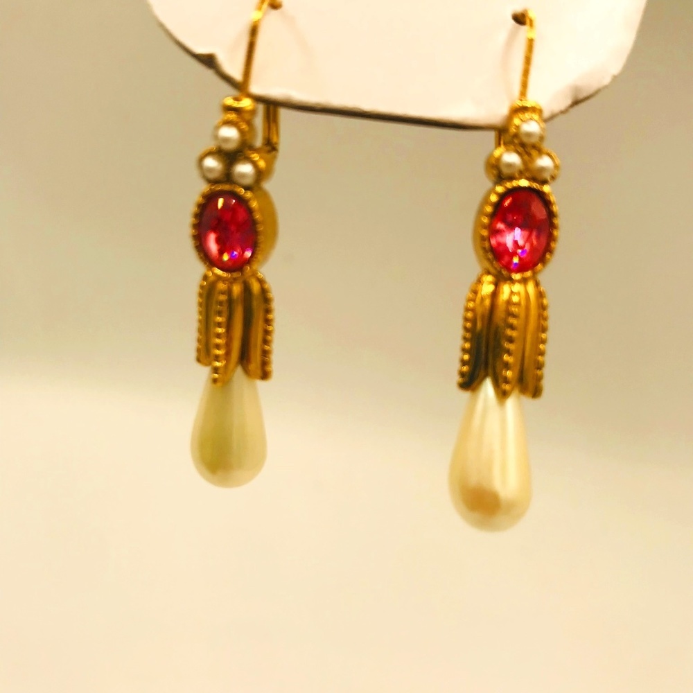 Gorgeous Pearl and Pink Stone Drop Earrings